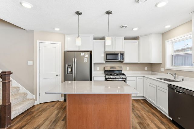 7225 Bay Drive, Lino Lakes, MN 55038