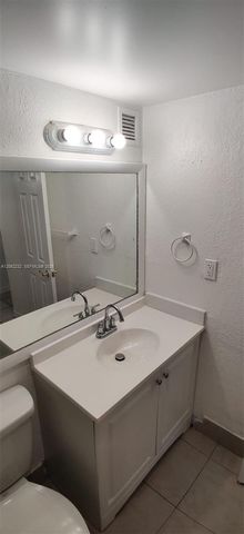 4550 NW 9th Street 706E, Miami, FL 33126