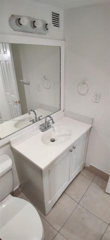 4550 NW 9th Street 706E, Miami, FL 33126