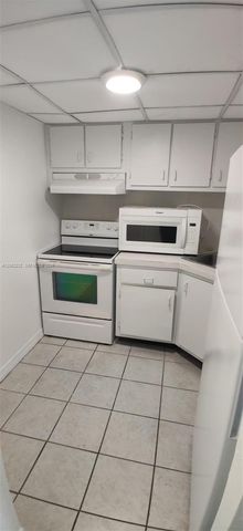 4550 NW 9th Street 706E, Miami, FL 33126