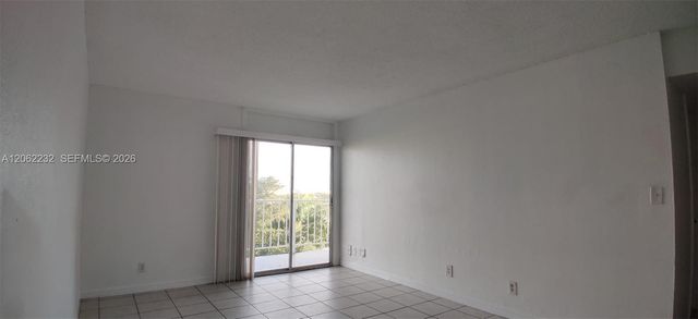 4550 NW 9th Street 706E, Miami, FL 33126