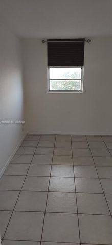 4550 NW 9th Street 706E, Miami, FL 33126