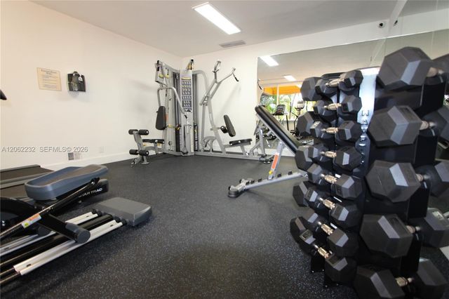 4550 NW 9th Street 706E, Miami, FL 33126