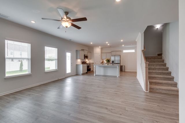 5020 Bridgemore Blvd, Murfreesboro, TN 37129