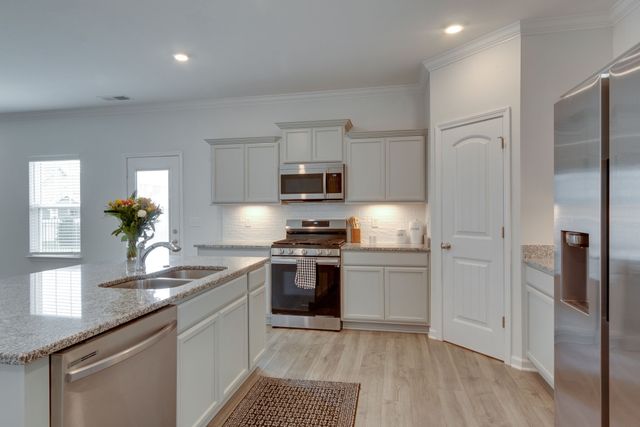 5020 Bridgemore Blvd, Murfreesboro, TN 37129