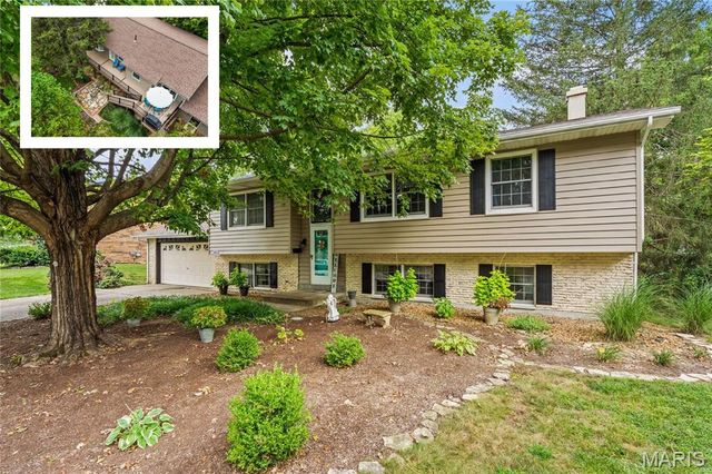 1303 Desoto Drive, O'fallon, IL 62269