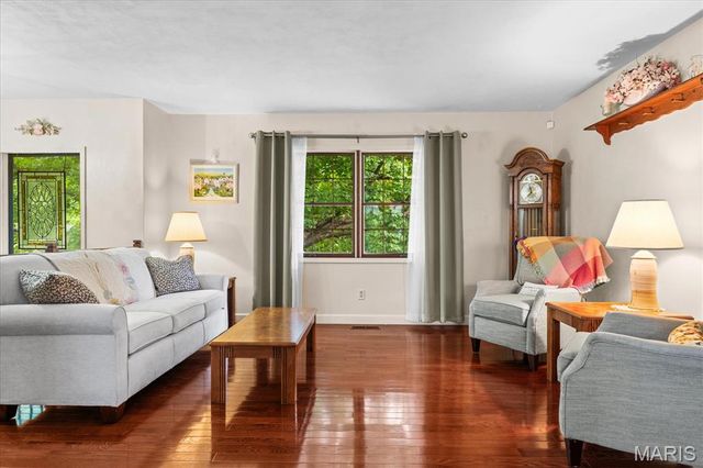 1303 Desoto Drive, O'fallon, IL 62269