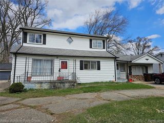 6733 Mayfair Road, Shelby Charter Township, MI 48317