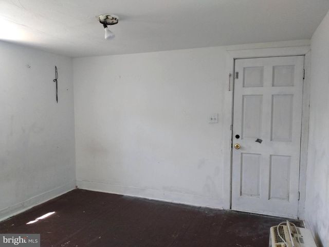 121-123 W KING ST, Chambersburg, PA 17201