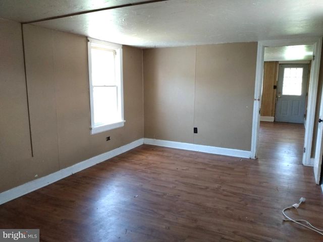 121-123 W KING ST, Chambersburg, PA 17201