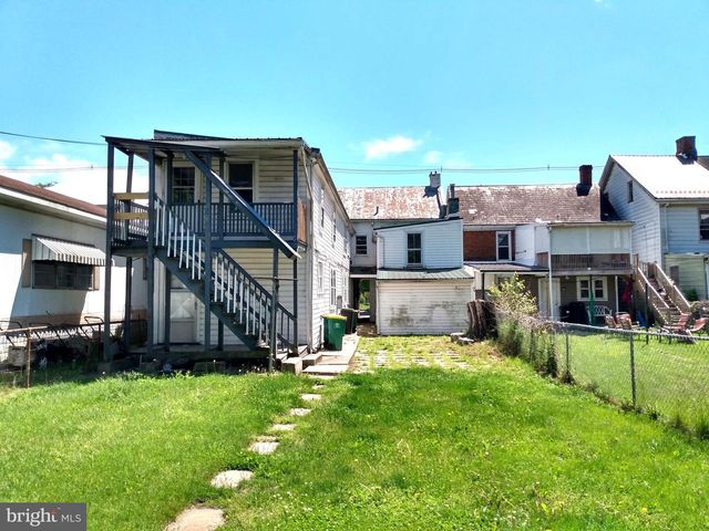 121-123 W KING ST, Chambersburg, PA 17201