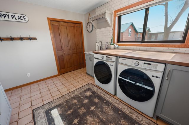 31092 Lincoln Beach Road, Cushing, MN 56443