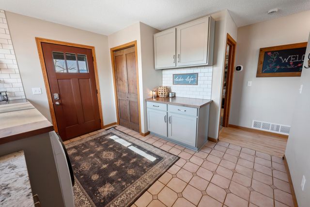 31092 Lincoln Beach Road, Cushing, MN 56443