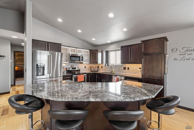 4825 PARKVIEW DR, Rapid City, SD 57701