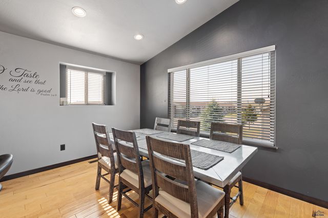 4825 PARKVIEW DR, Rapid City, SD 57701