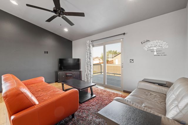 4825 PARKVIEW DR, Rapid City, SD 57701