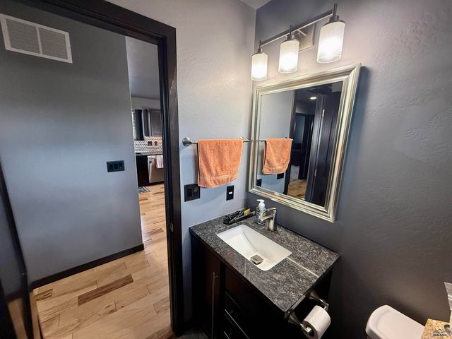4825 PARKVIEW DR, Rapid City, SD 57701
