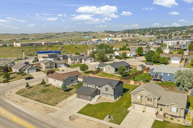 4825 PARKVIEW DR, Rapid City, SD 57701