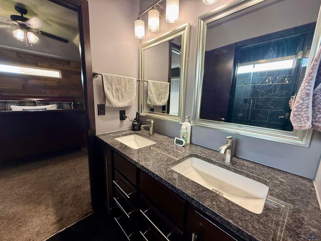 4825 PARKVIEW DR, Rapid City, SD 57701