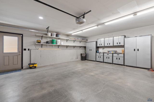 4825 PARKVIEW DR, Rapid City, SD 57701