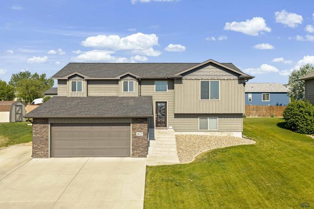 4825 PARKVIEW DR, Rapid City, SD 57701