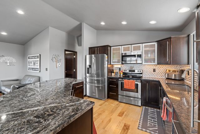 4825 PARKVIEW DR, Rapid City, SD 57701