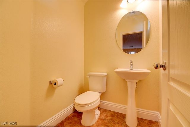 10739 Manchester Park Drive, Las Vegas, NV 89141