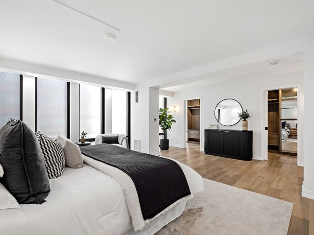 200 E Delaware Place 8-9C, Chicago, IL 60611