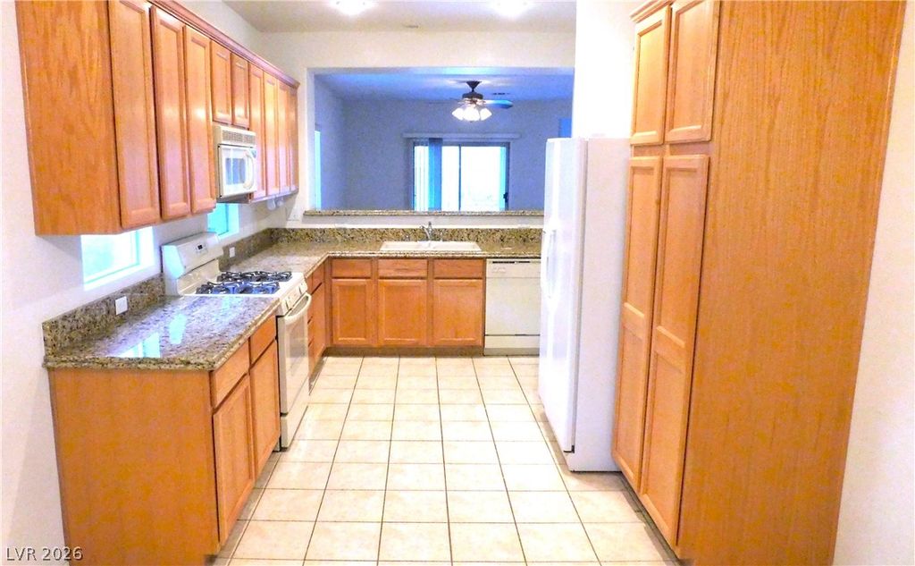 499 Elm Crest Place, Henderson, NV 89012 — photo 5