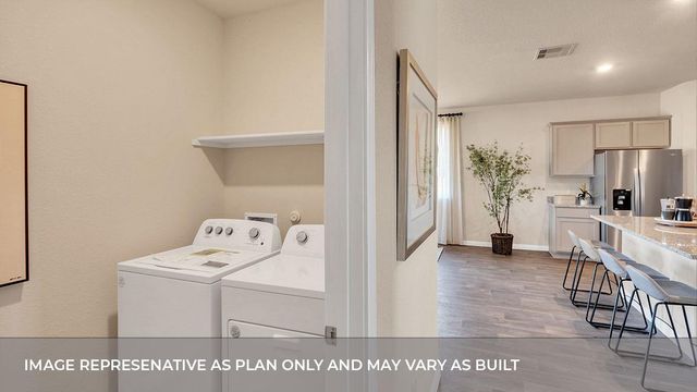 368 Mustang Lake CIR, Buda, TX 78610