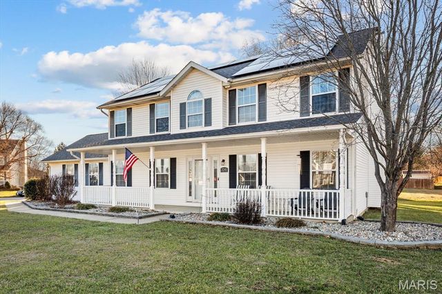 3241 Millbrook Dr, Belleville, IL 62221