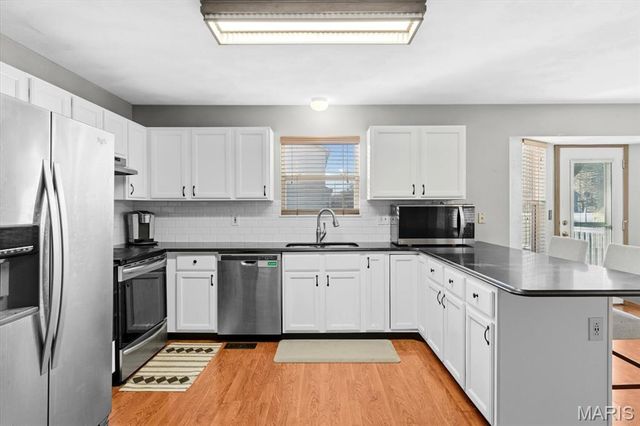 3241 Millbrook Dr, Belleville, IL 62221