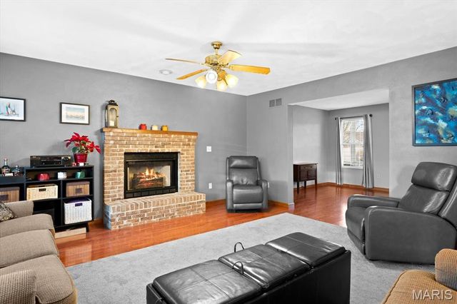 3241 Millbrook Dr, Belleville, IL 62221