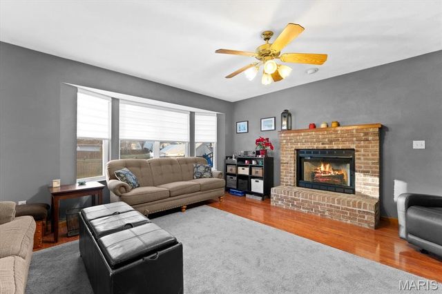 3241 Millbrook Dr, Belleville, IL 62221