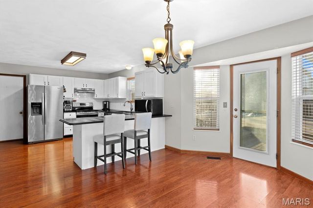 3241 Millbrook Dr, Belleville, IL 62221