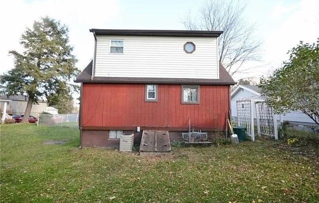 104 Wallace Ave, E Pittsburgh, PA 15112