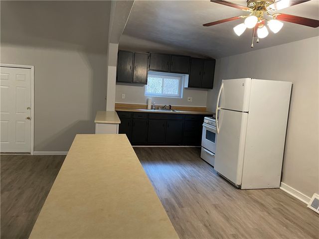 104 Wallace Ave, E Pittsburgh, PA 15112