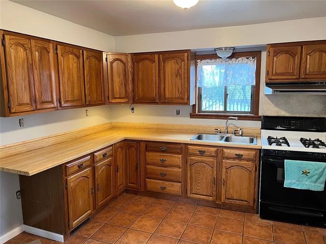 104 Wallace Ave, E Pittsburgh, PA 15112