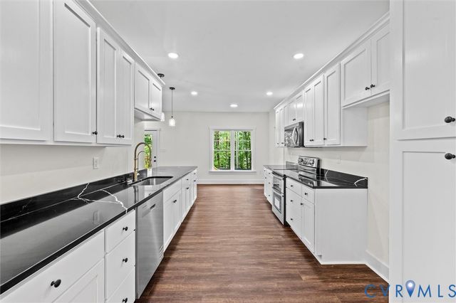 4062 Lake Killarney Rd, Goochland, VA 23065