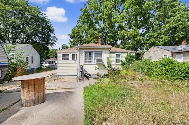 27081 Lucerne Drive, Inkster, MI 48141