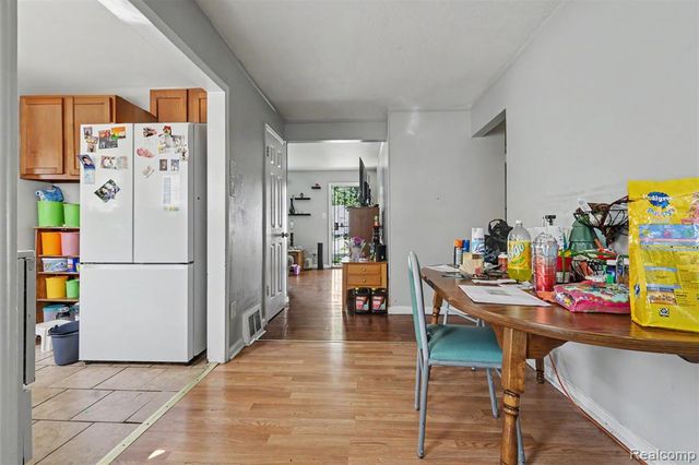 27081 Lucerne Drive, Inkster, MI 48141