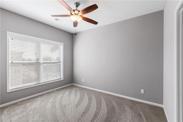 4450 Summit Street, Kansas City, MO 64111