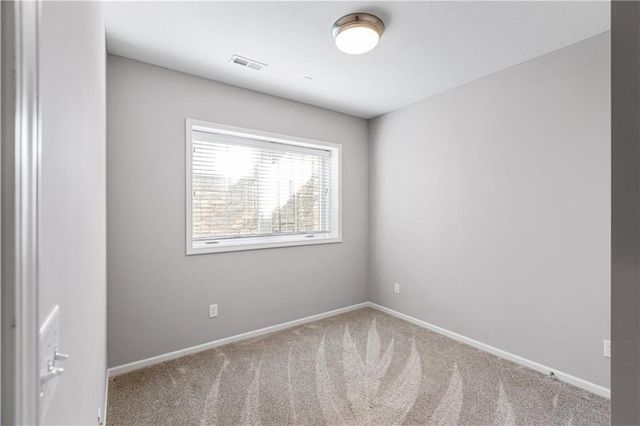 4450 Summit Street, Kansas City, MO 64111