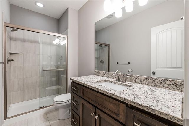 4450 Summit Street, Kansas City, MO 64111