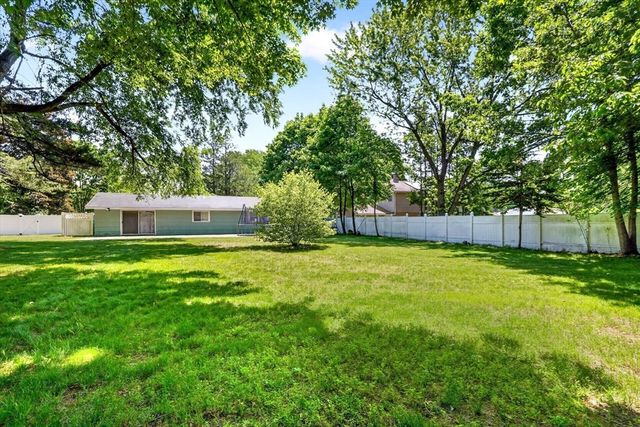 20 Temi Rd, Framingham, MA 01701