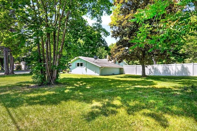 20 Temi Rd, Framingham, MA 01701