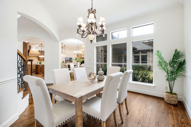 3606 S Versailles Avenue, Dallas, TX 75209
