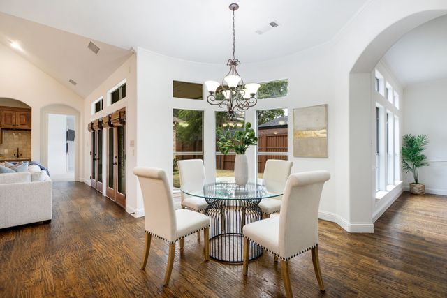 3606 S Versailles Avenue, Dallas, TX 75209