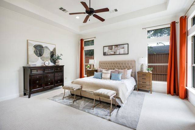 3606 S Versailles Avenue, Dallas, TX 75209