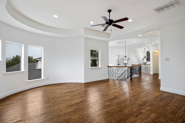 3606 S Versailles Avenue, Dallas, TX 75209